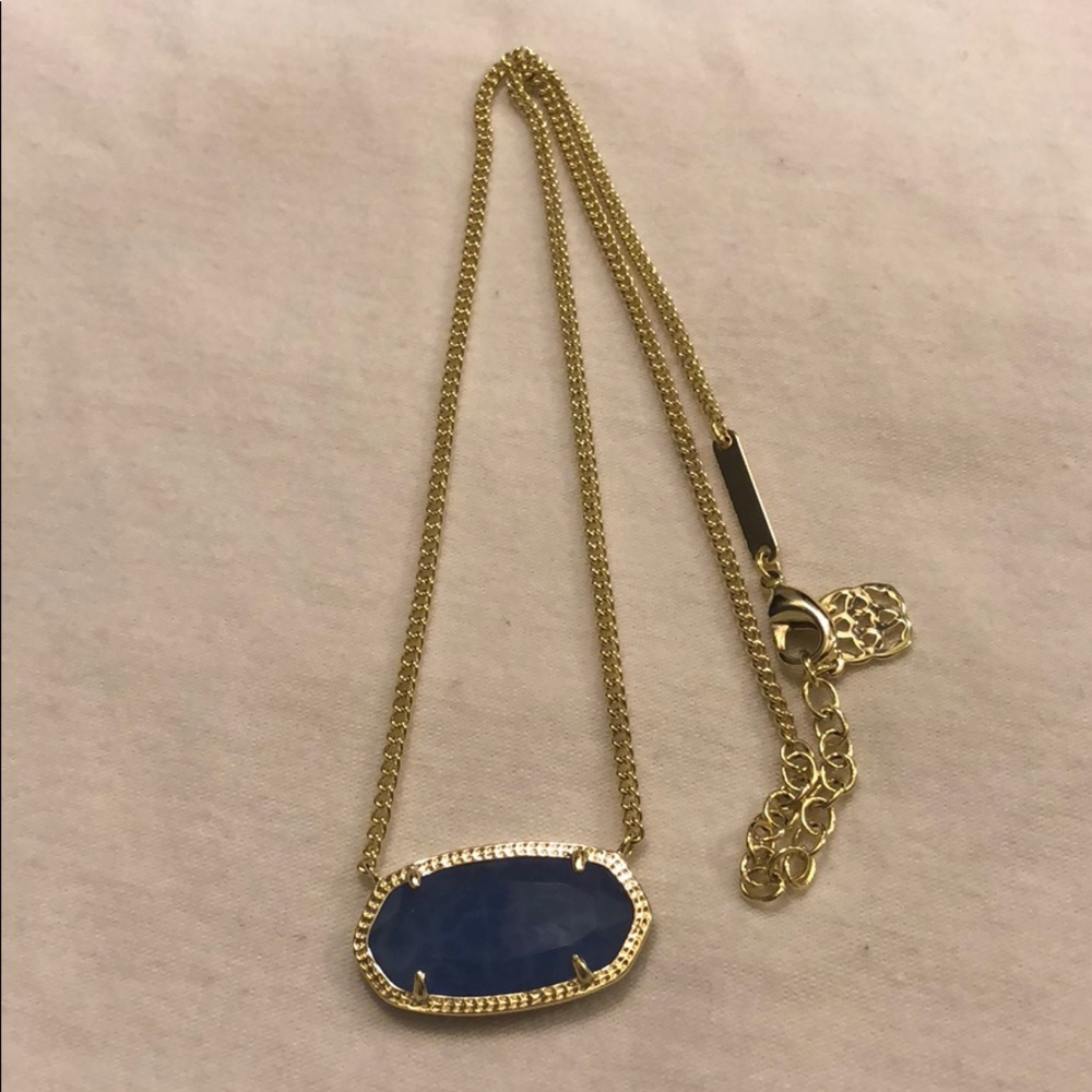 Kendra Scott necklace